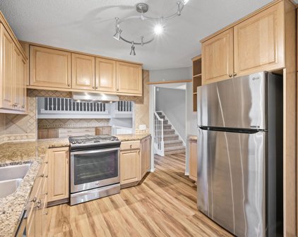 7325 78th Avenue N, Brooklyn Park