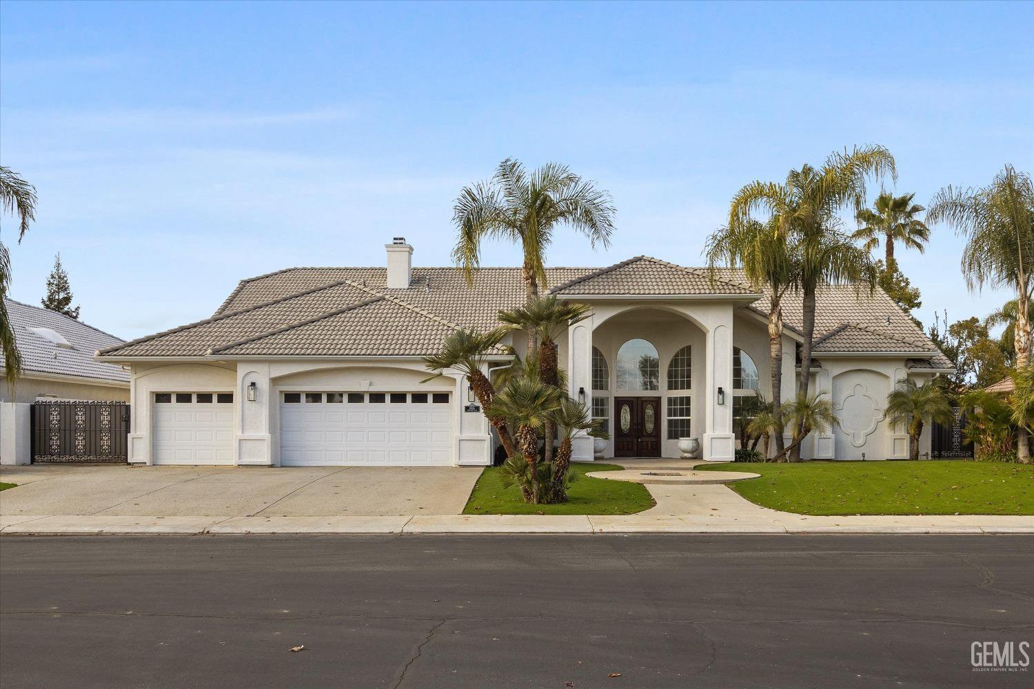 MLS 202400248, 6916 Iron Oak, Bakersfield, CA, 4 Beds, 3 Baths, Zip Code 93312 Bakersfield