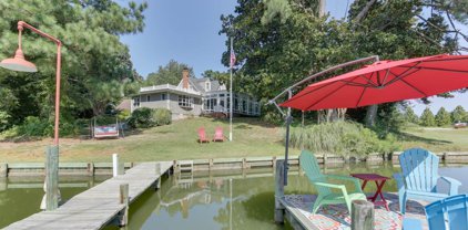 290 Queens Creek Road, Hallieford