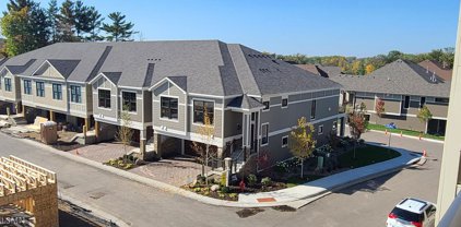 15399 Oakcroft Place, Minnetonka