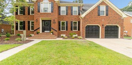 920 Forest Lakes Drive, South Chesapeake