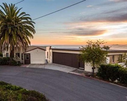 376 ARTEMESIA Avenue, Ventura