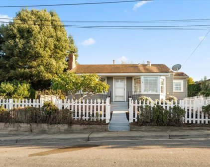1 Fern ST, Monterey