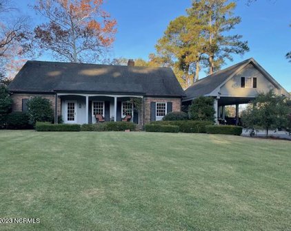 218 Country Club Drive, Greenville