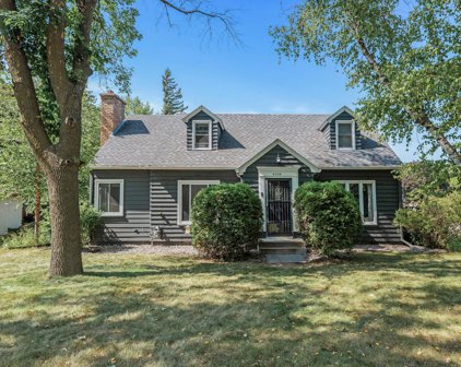 4224 Reservoir Boulevard, Columbia Heights