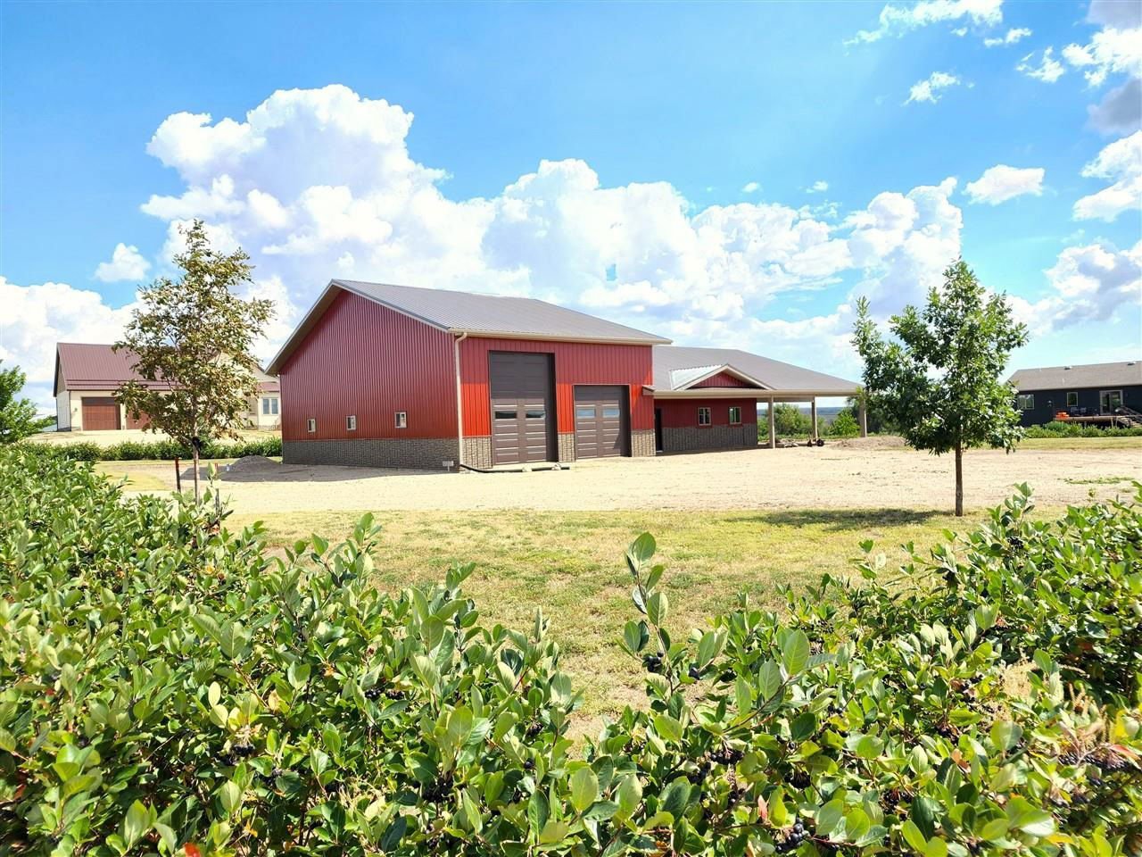 107 Starlight Drive, Parshall, 58770