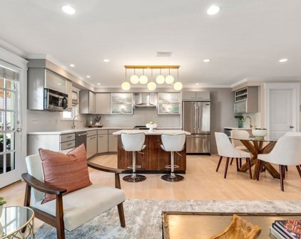 12B Spring Garden Street, Boston
