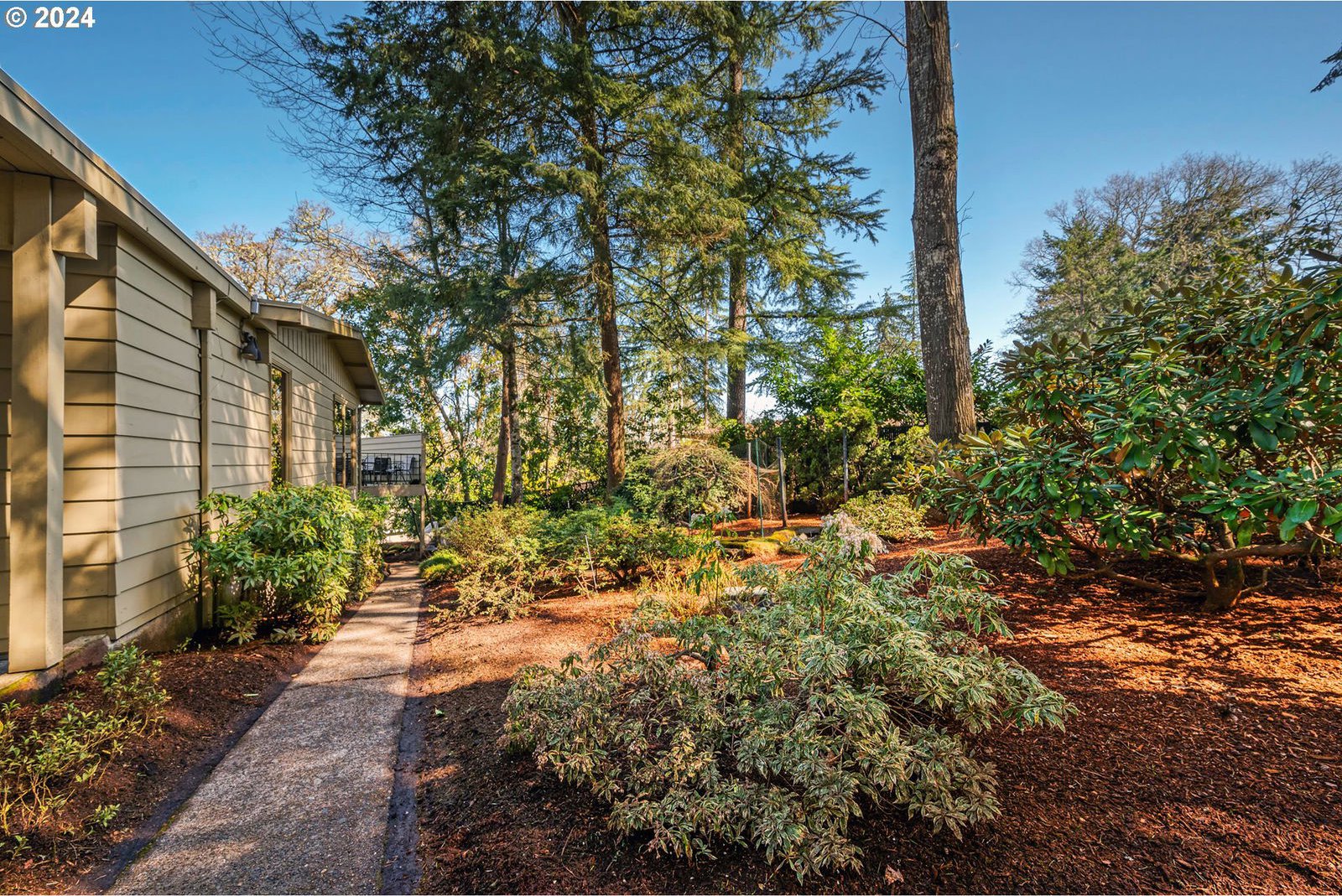 2515 HIGHLAND OAKS DR, Eugene, 97405