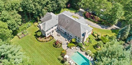 5 Lincoln Woods, Purchase