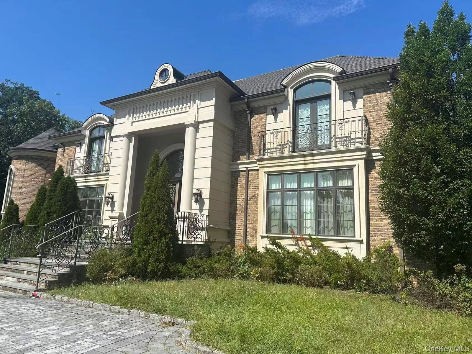 Exterior of 3 Moline Court, Great Neck, NY 11024
