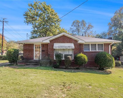 5536 Pineridge Place, Forest Park