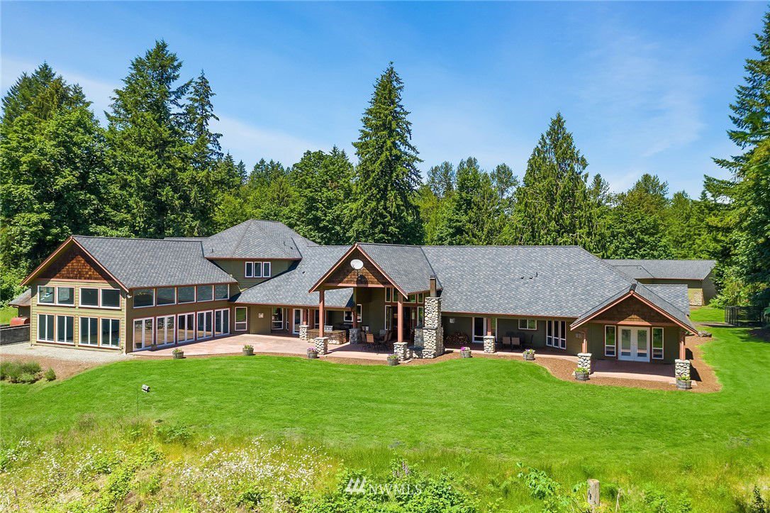 26550 SE 354th Place, Black Diamond, WA 98010