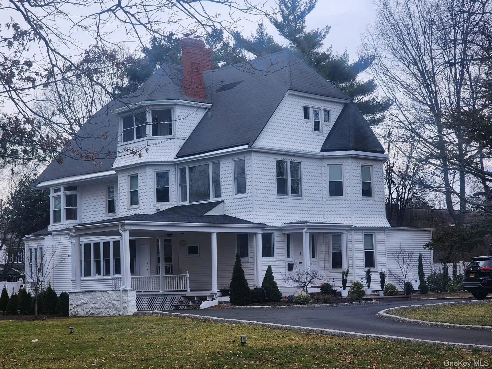Exterior of 129 Hilton Avenue, Hempstead, NY 11550