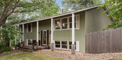 251 Gramsie Road, Shoreview