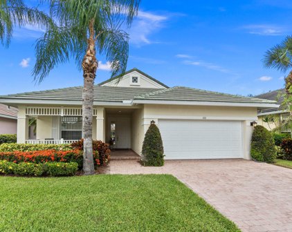 166 NW Willow Grove Avenue, Port Saint Lucie