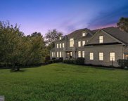 2924 Fox Mill Manor Dr, Oakton image