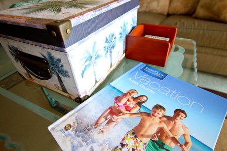 vacation decor & magazines