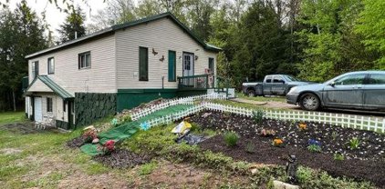 6320 Pincherry, Charlevoix