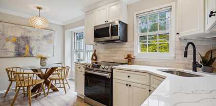 8718 Linton Ln, Alexandria