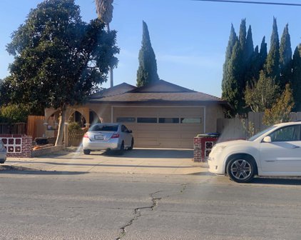 1246 Oak AVE, Greenfield