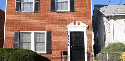 4408 Clay St Ne, Washington