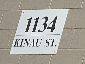 1134 Kinau Sign