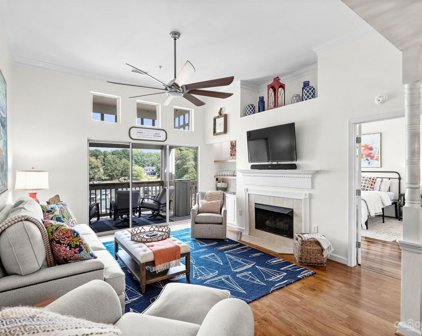 107 Pier 33  Drive Unit #112, Mooresville