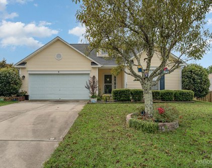141 Golden Valley  Drive, Mooresville