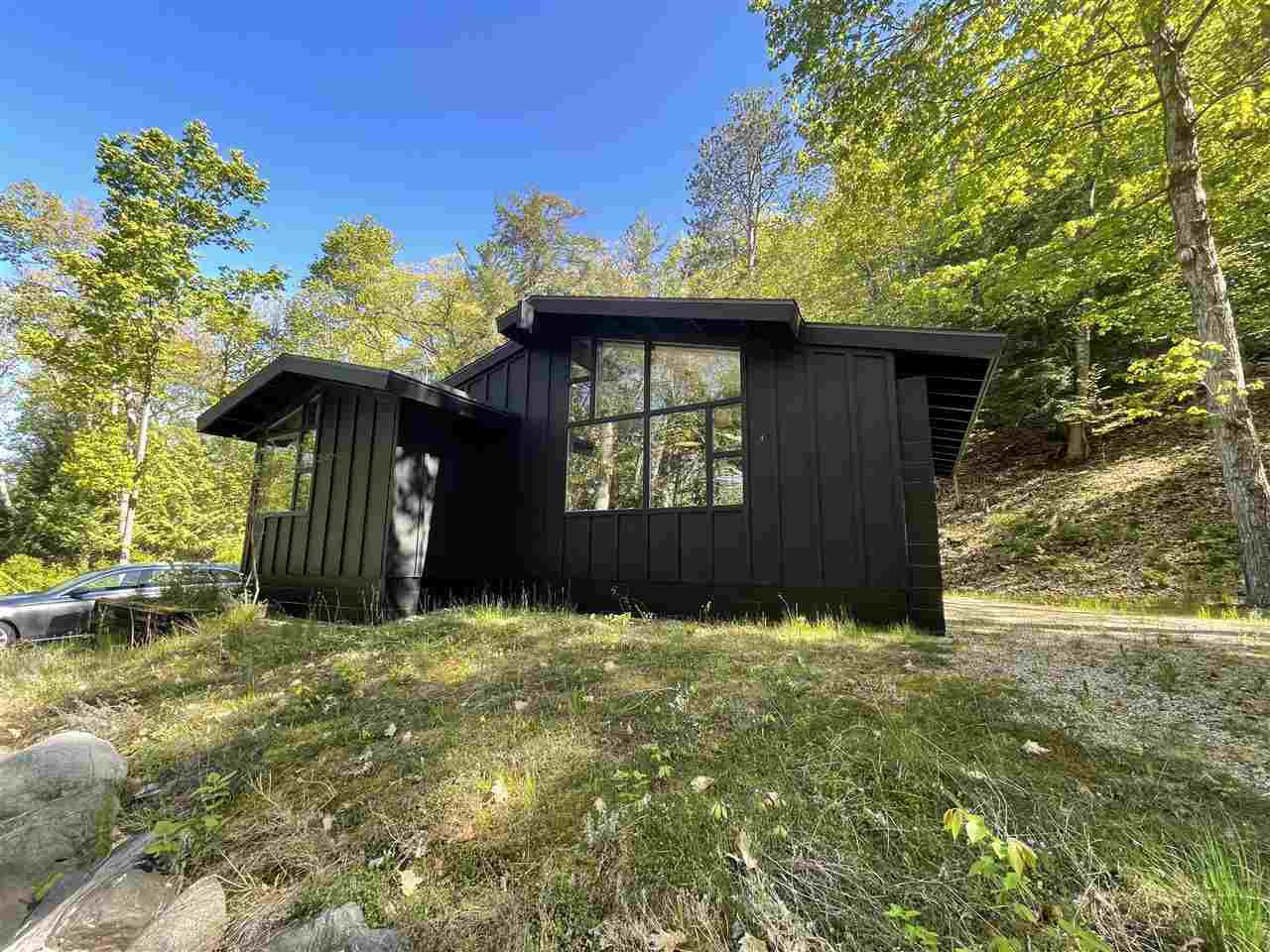 5631 Lower Shore Drive, Harbor Springs, 49740