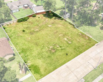 1002 Oak Leaf Street, La Porte