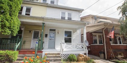 263 N Main St, Red Lion