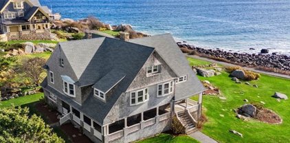 7 Bass Rocks Rd, Gloucester