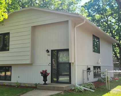 901 11th Avenue SE, Saint Cloud