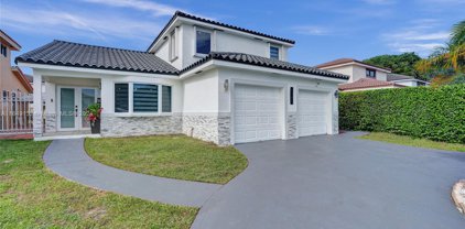 8765 Nw 149th Ter, Miami Lakes