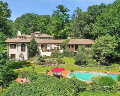 327 Haines Road, Bedford Hills