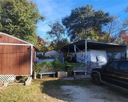 8672 Sassafras Street, Willis