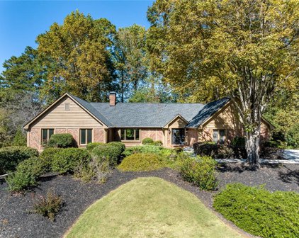 5388 Trowbridge Drive, Dunwoody