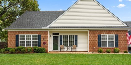 7319 Dress Blue Circle, Mechanicsville