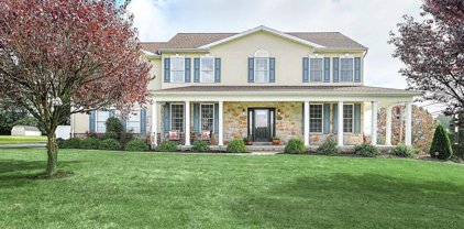 1747 Oak Ridge Dr, Spring Grove