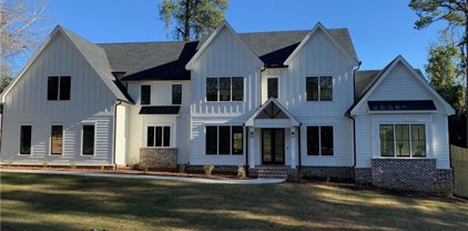 1493 Valley View Road, Dunwoody