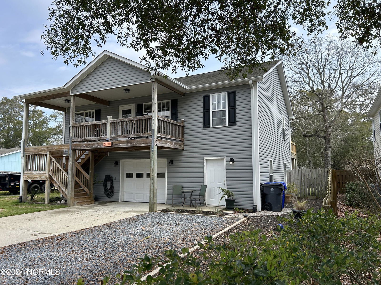 110 NW 16th Street, Oak Island, NC 28465 in Pinners Point
