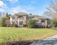 927 Two Gates Circle, South Chesapeake image