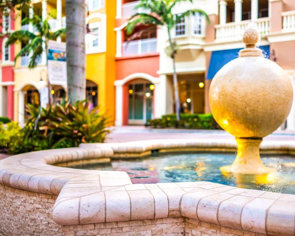 Naples, FL Fifth Ave Finds Real Estate