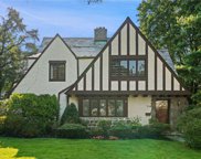 318 Heathcote Road, Scarsdale image