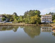 611 Chadwick Shores Drive, Sneads Ferry image