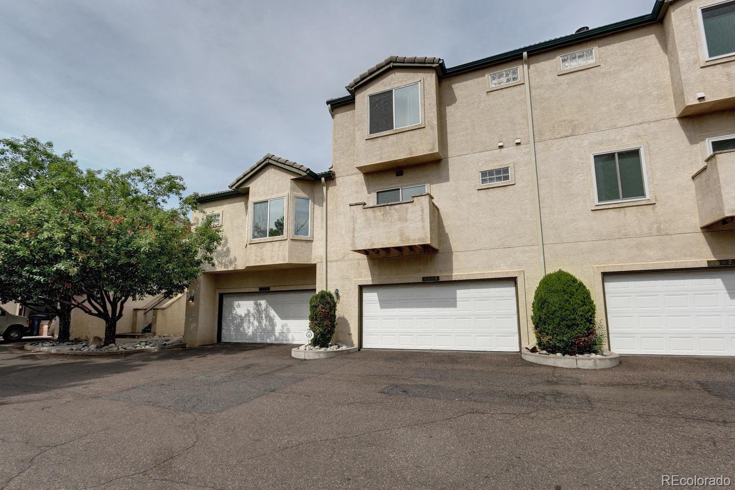 Holly Hills neighborhood 6104 E Yale Avenue, Denver, Denver, MLS 7794349