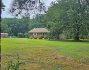 8121 Moonlight Road, Isle of Wight - North image