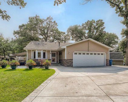 8 Shepherd Court, Circle Pines
