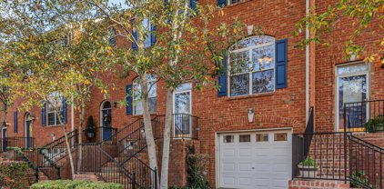 130 Carriage Ct, Brentwood