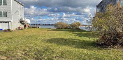 3505 Bay Front Drive, Baldwin